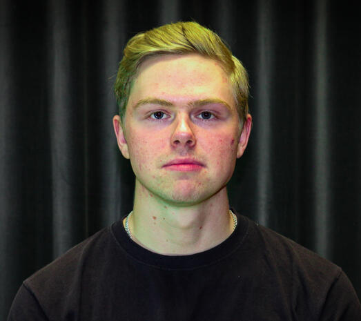 Emrik Ahlvik Ottesten Montör +46 72 366 00 44